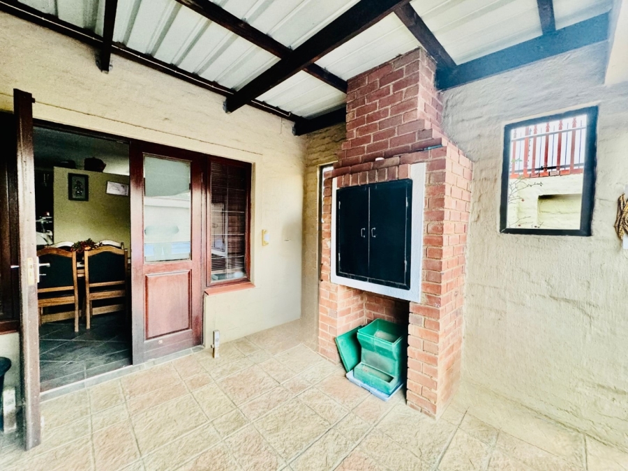 3 Bedroom Property for Sale in Waterval East North West